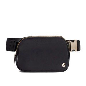 NWT Lululemon Everywhere Belt Bag Velour Black Limited Edition 1L
